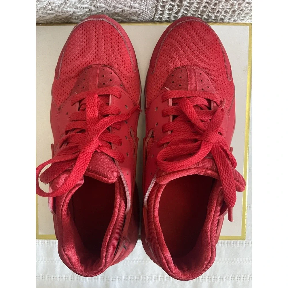 Nike Huarache Triple Red‎ Run Youth Sneaker Size 6Y. 654275•600